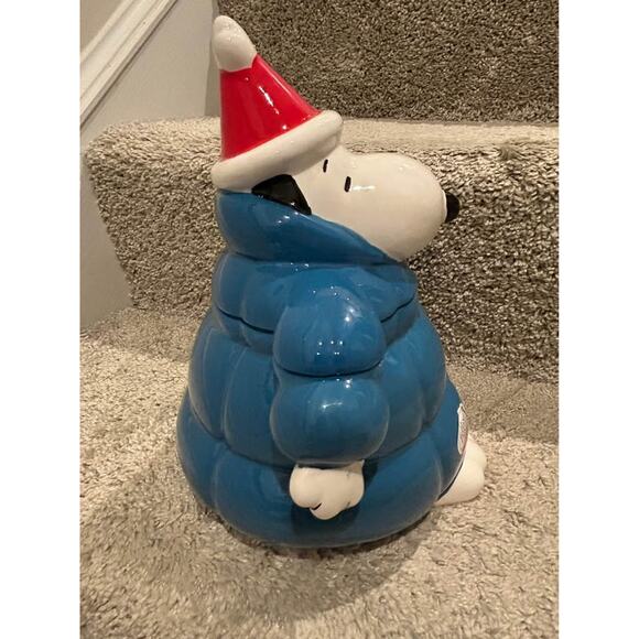 Peanuts Snoopy Blue Puffer Jacket Cookie Jar - BRAND NEW - Picture 5 of 7
